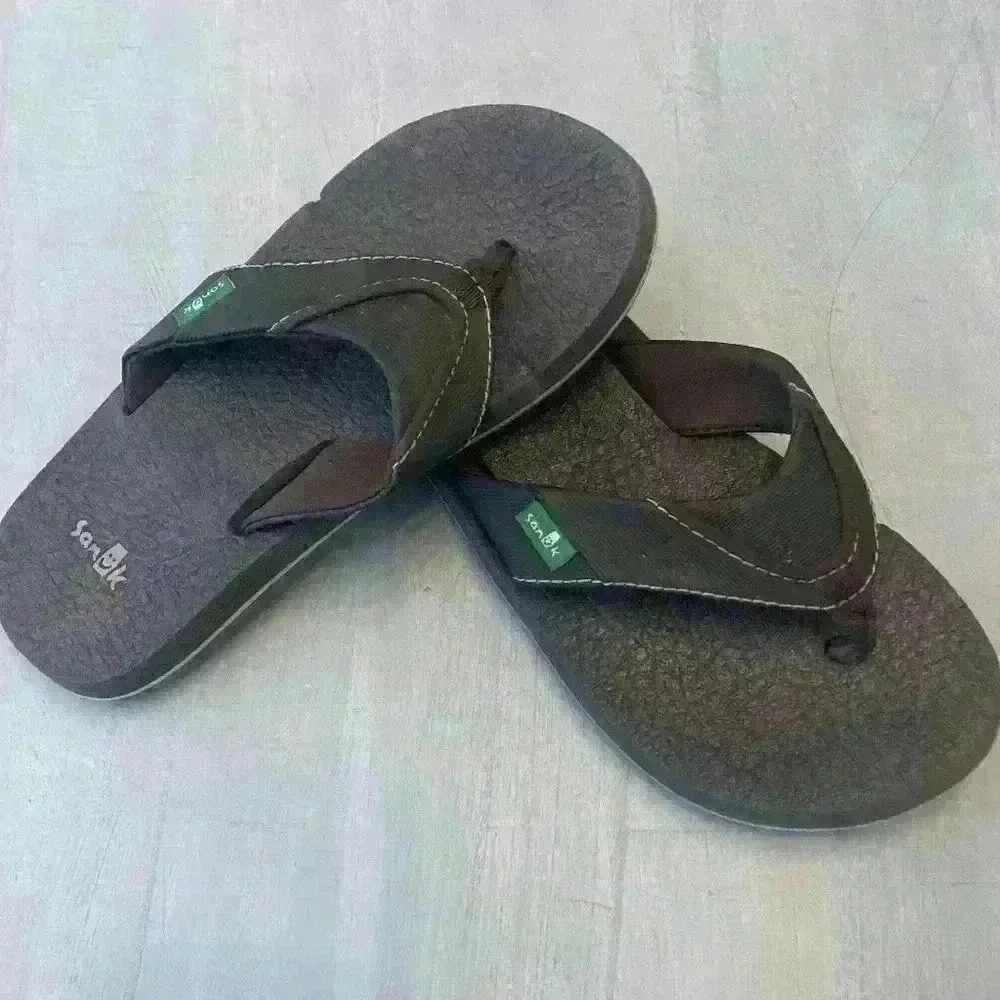 Sanuk Youth Root Beer Cozy Brown Flip Flop Sandals Thongs SZ 13/1